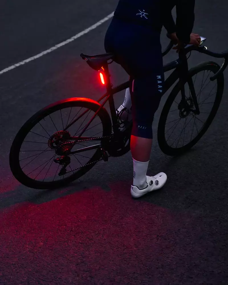 Knog zadní blikačka Blinder Road R150