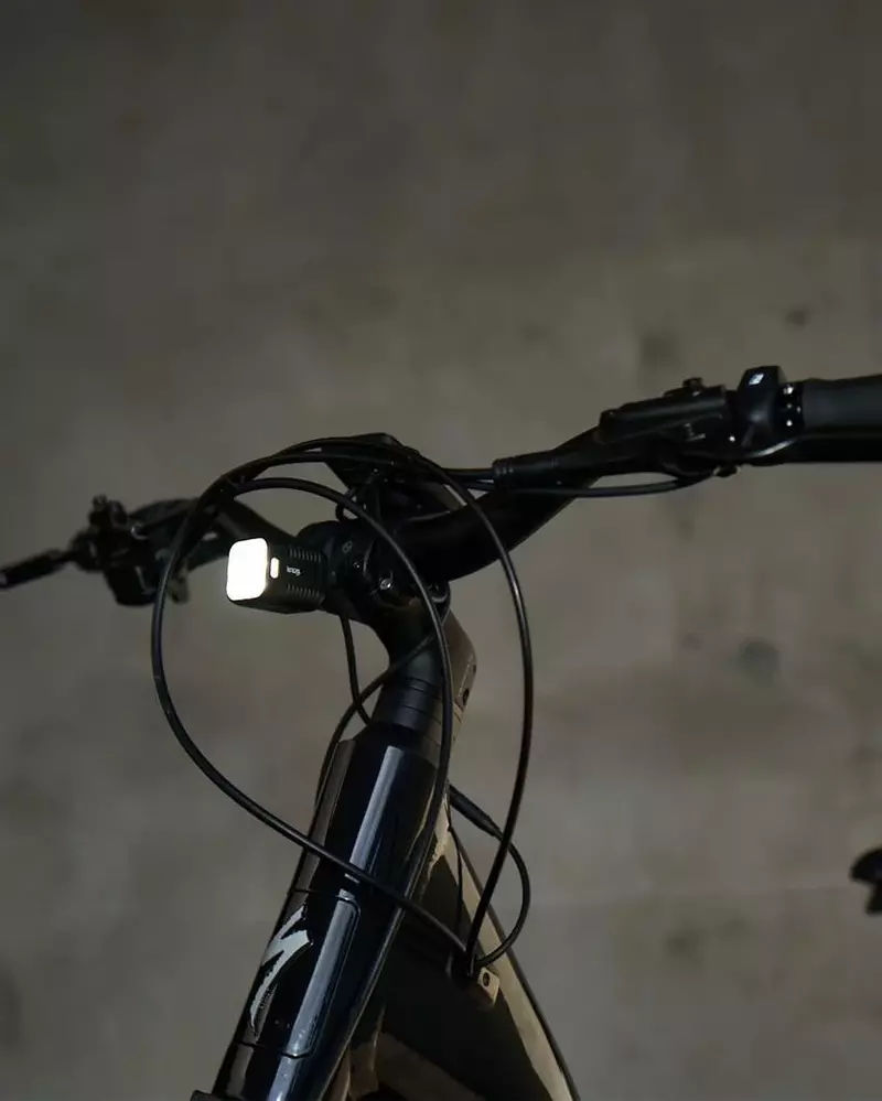 Knog přední světlo Blinder E-bike 900 lm