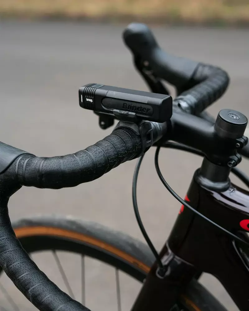 Knog přední světlo Blinder PRO 900