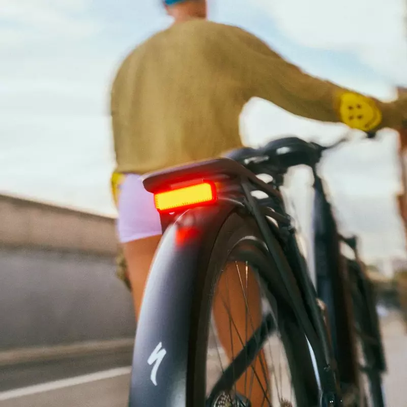 Knog zadní světlo Blinder E-bike R25 RH StVZO