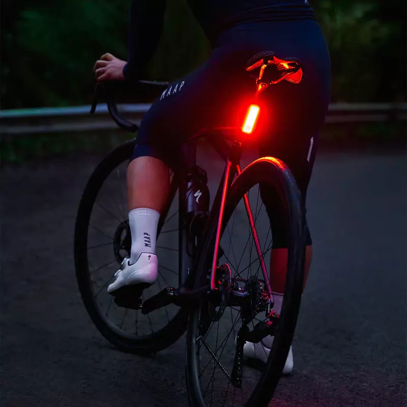 Knog zadní blikačka Blinder Road R150