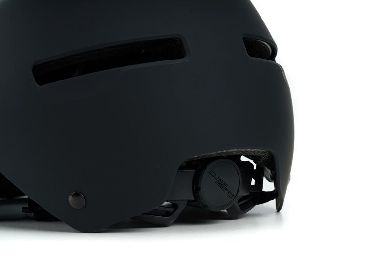 Cube helma DIRT 2.0 black